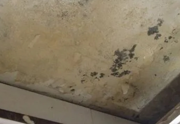沅江阳台漏水维修公司分享下沅江卫生间渗水维修需要注意哪些问题。